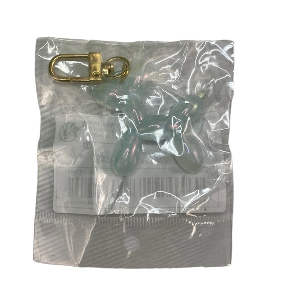 Light Blue Iridescent Multichrome Balloon Dog Bag Charm Keychain - Picture 9 of 10